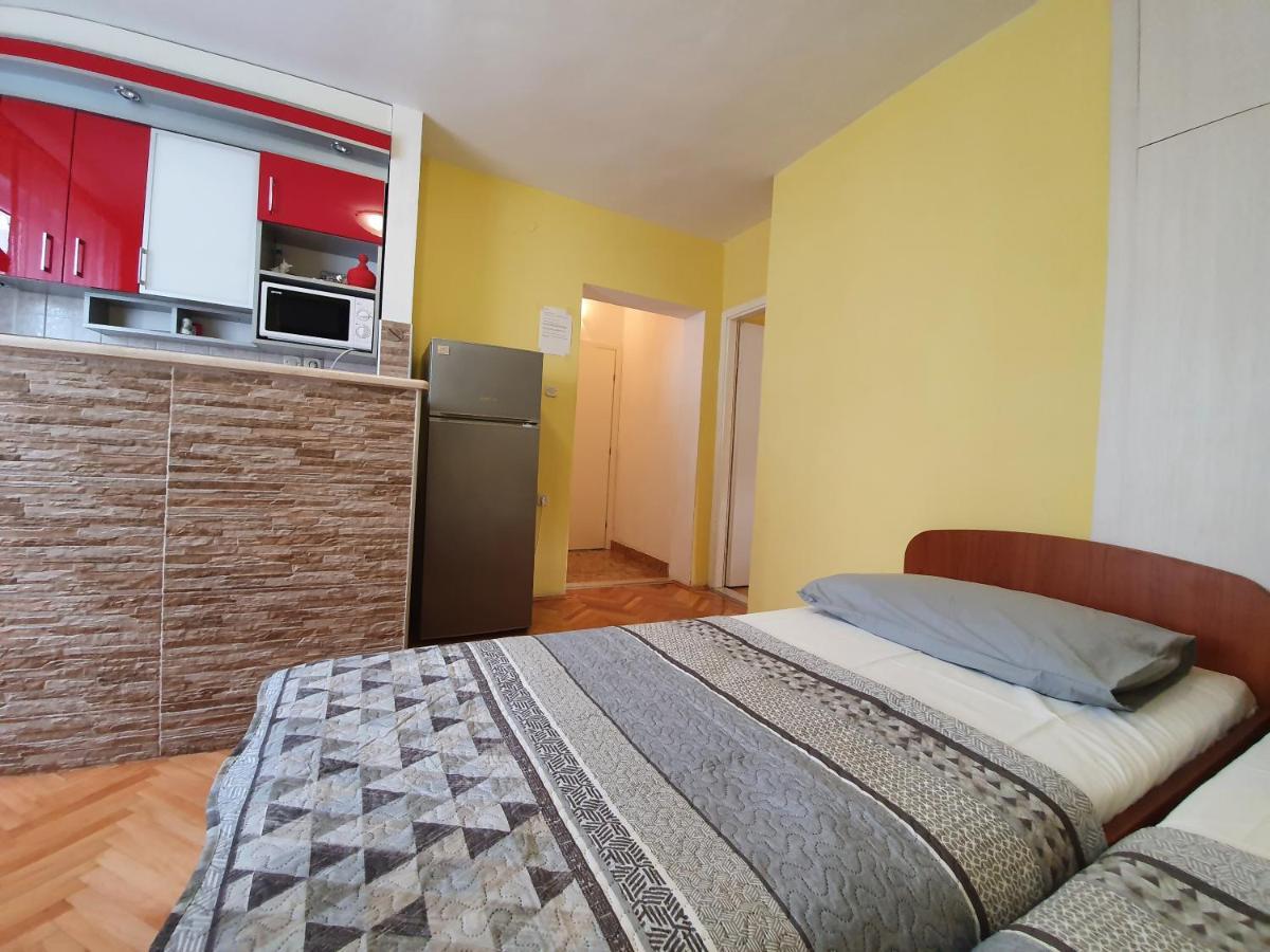 Apartments Ribarevic Makarska Exterior photo