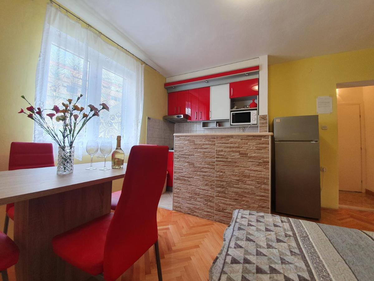 Apartments Ribarevic Makarska Exterior photo