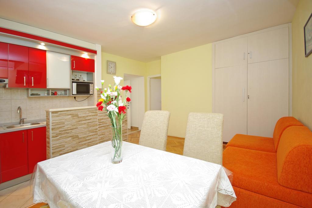Apartments Ribarevic Makarska Exterior photo