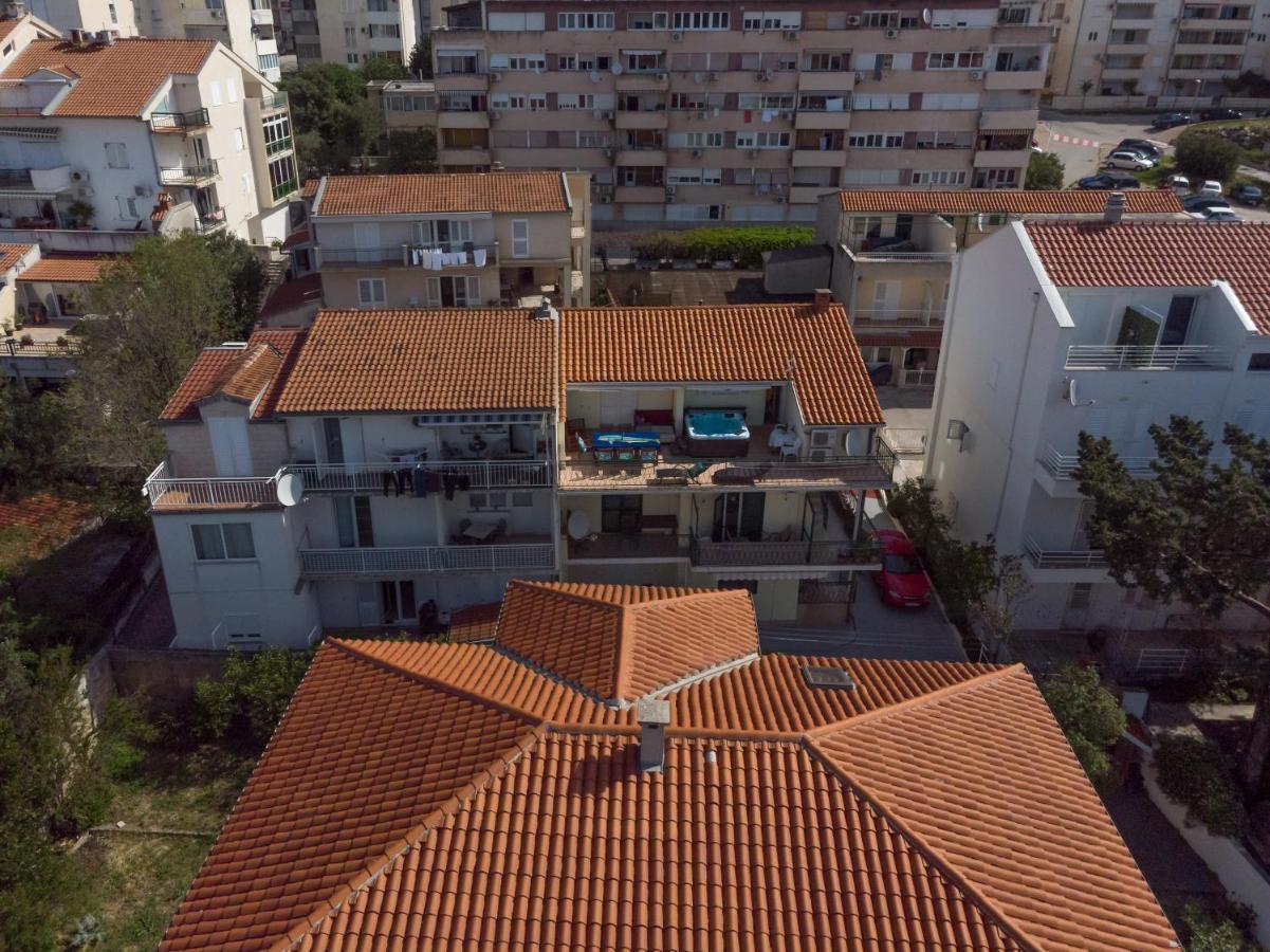 Apartments Ribarevic Makarska Exterior photo