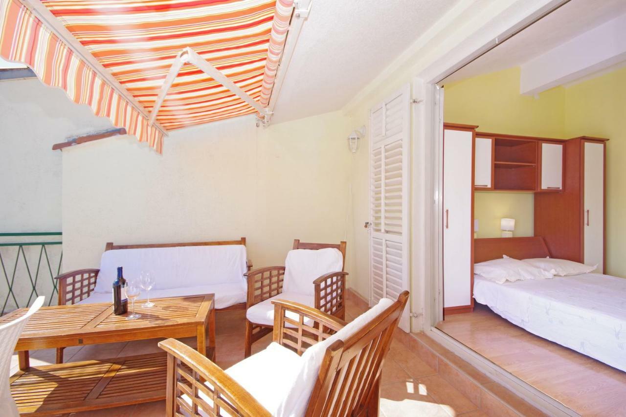 Apartments Ribarevic Makarska Exterior photo